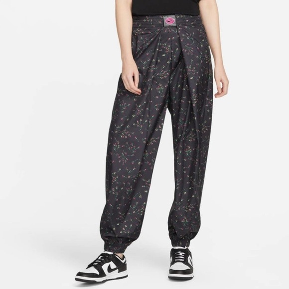 Nike Floral Windbreaker Pants‎ Size Large NWT - Picture 8 of 8